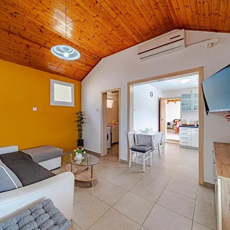 Nina Plitvine 4* Vela Luka