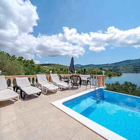 Guest house Nina Plitvine Vela Luka