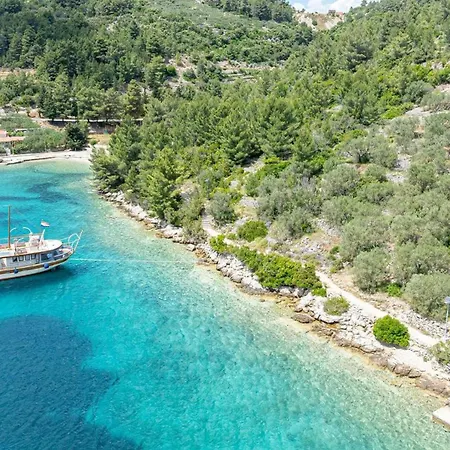 Nina Plitvine 4* Vela Luka