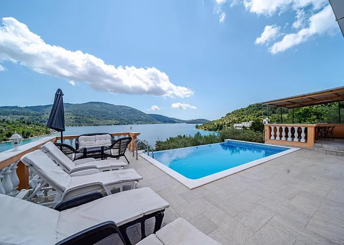 Nina Plitvine Guest house Vela Luka