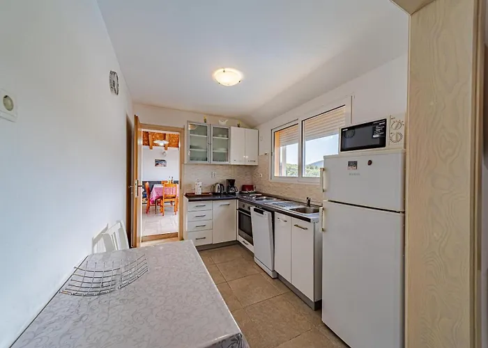 Guest house Nina Plitvine Vela Luka