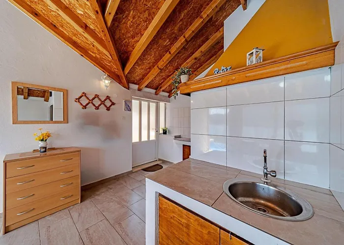 Guest house Nina Plitvine 4*